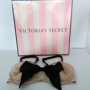 Victoria's Secret Dream Angels Rhinestone Bow Unlined Push Up Bra 38DDD NWOT